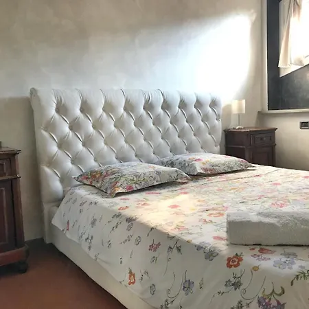 Aedes Mercatorum Bergamo